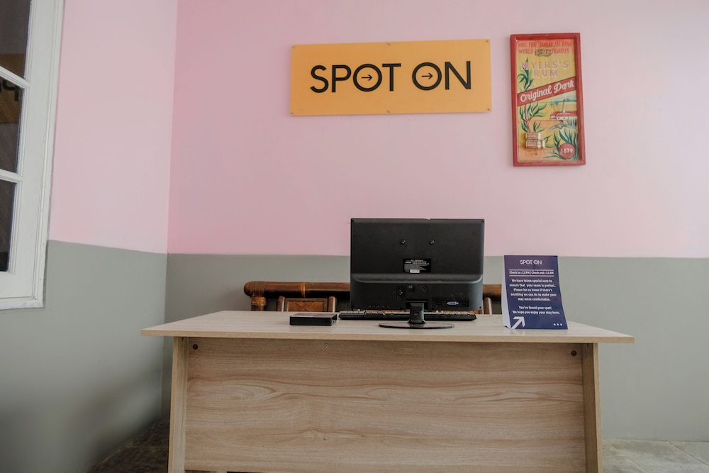 SPOT ON 2046 Villa Hardi 5/26
