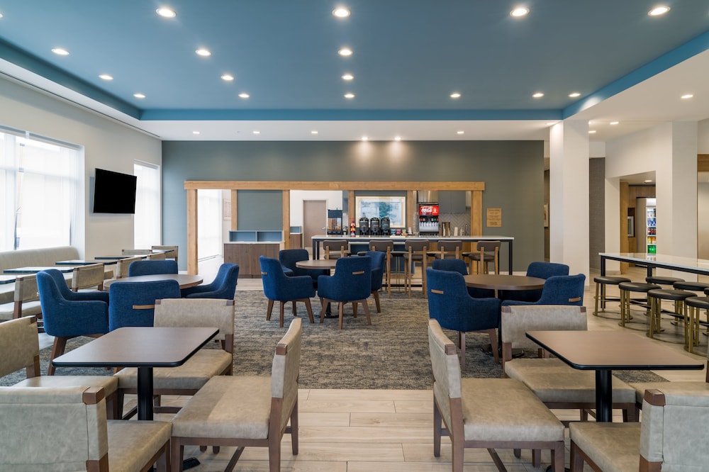 Staybridge Suites Louisville - Expo Center 27/31