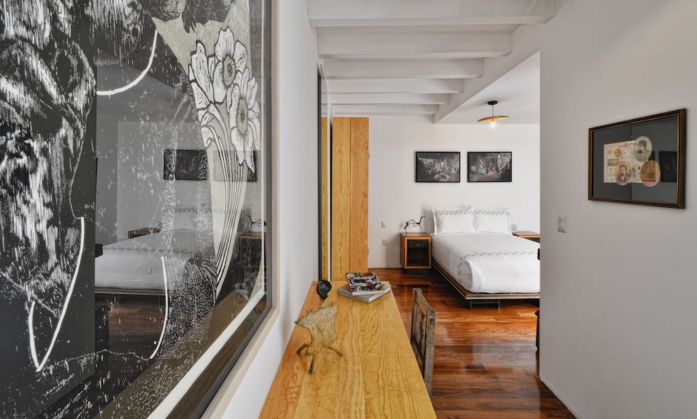 Hotel Los Amantes 15/50