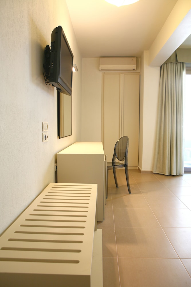Bourtzi Boutique Hotel 35/64