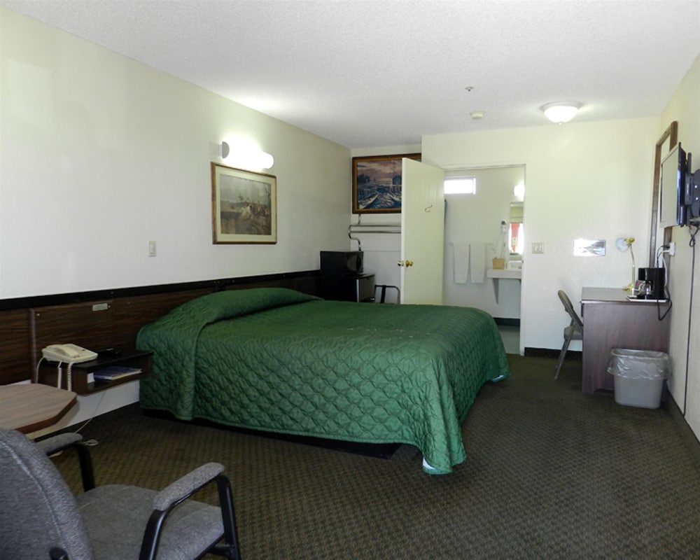 High Desert Motel Joshua Tree National Park 22/40