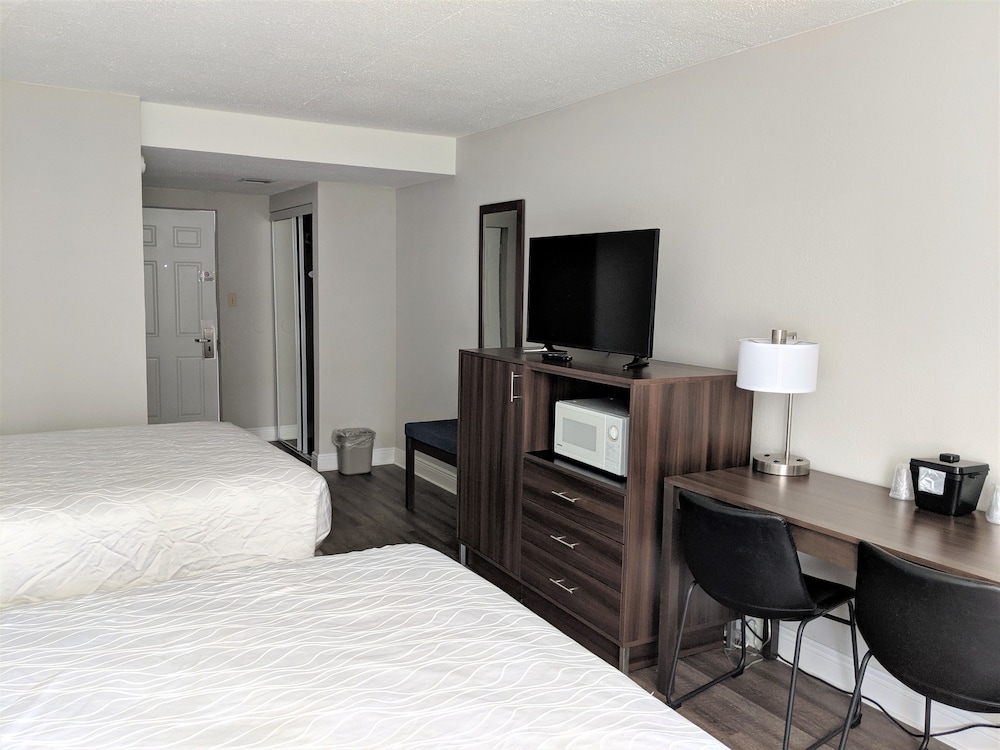 Lakefront Terrace Resort 12/42