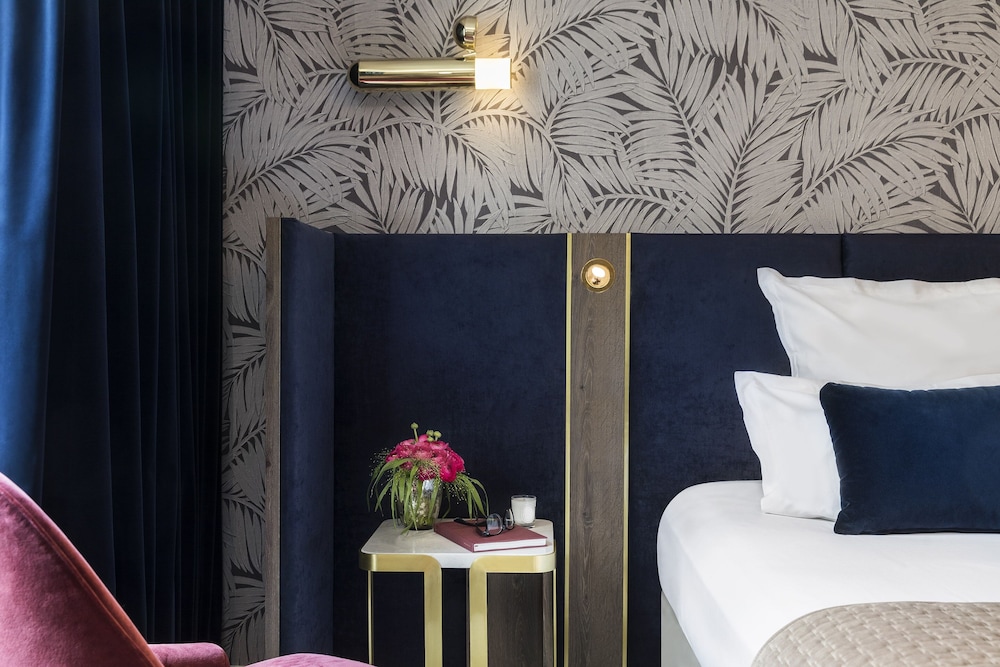Hotel Opera Opal 36/52