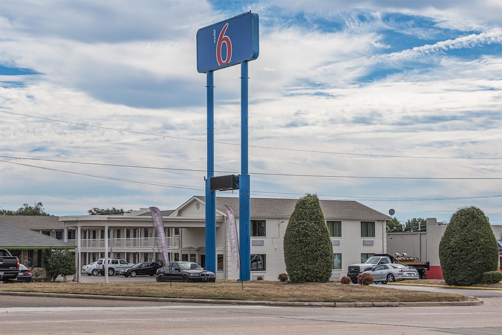 Motel6 Texarkana, AR 36/41