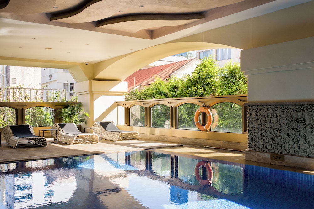 SHERWOOD SUITES 36/74