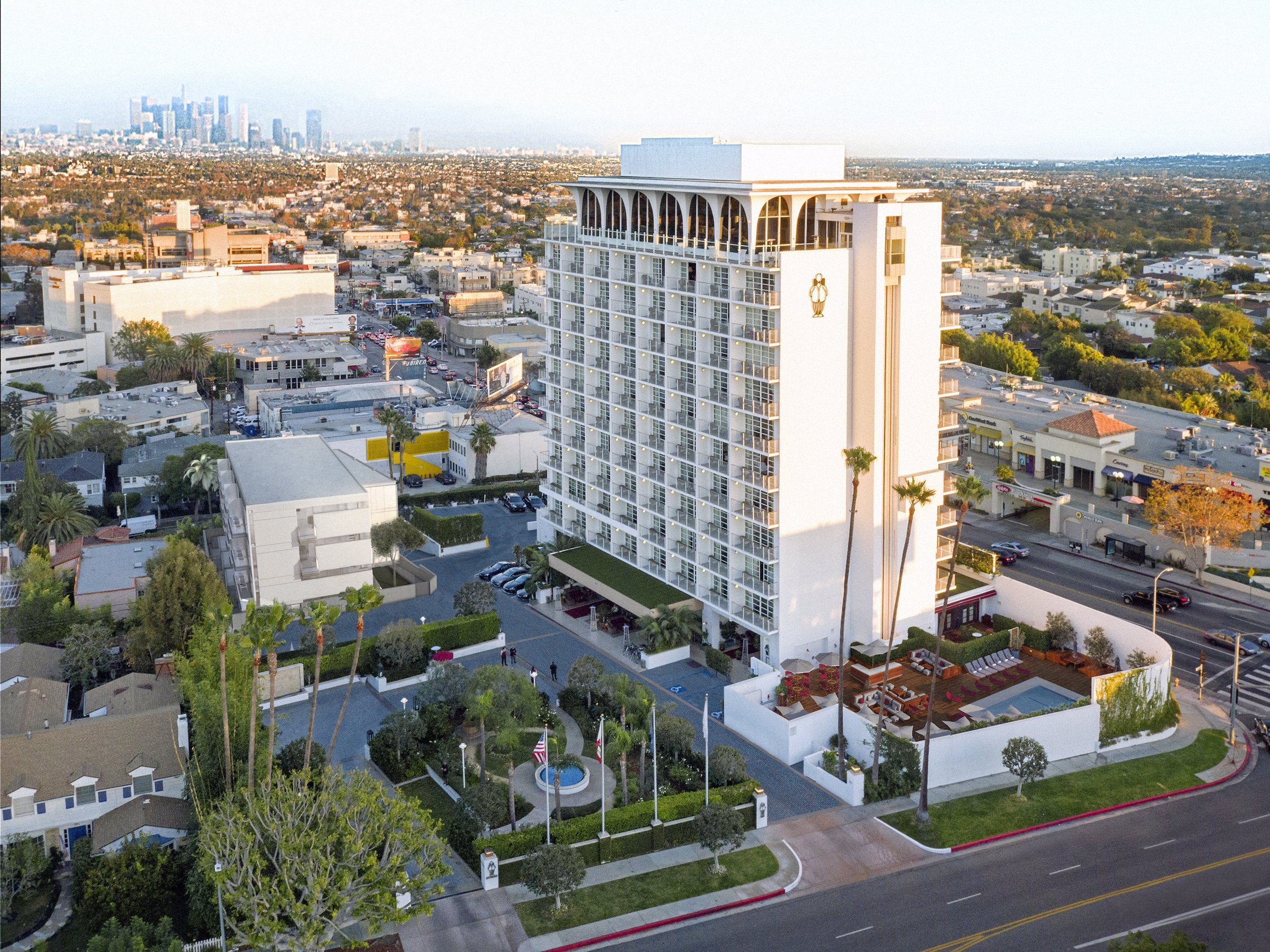 Cameo Beverly Hills, LXR Hotels & Resorts 7/50