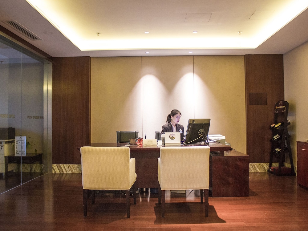 Jinling Riverside Hotel 3/39