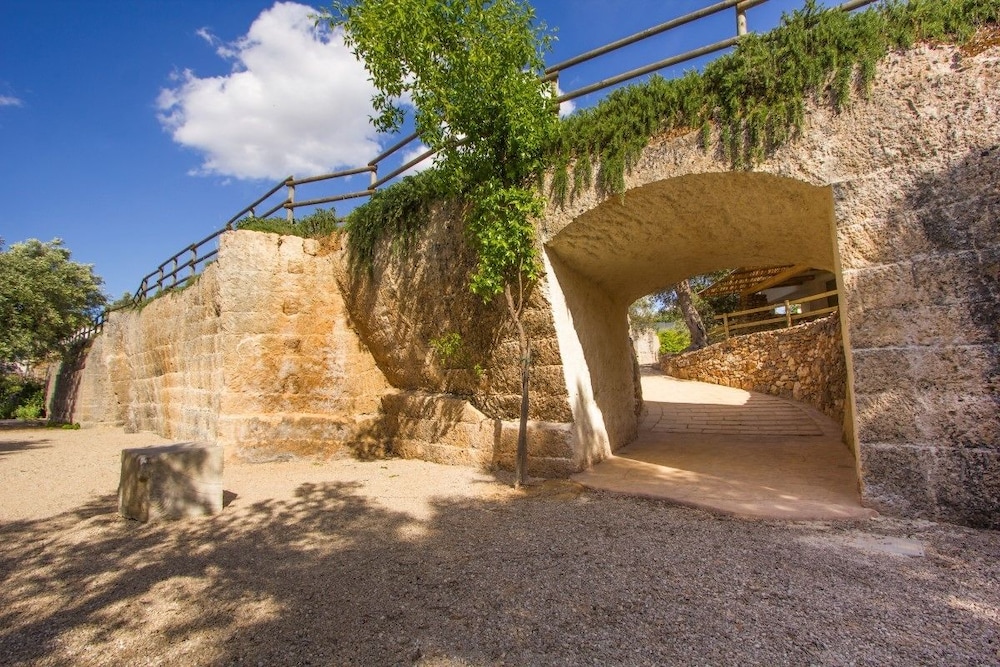 Cava Li Santi Residence 40/50