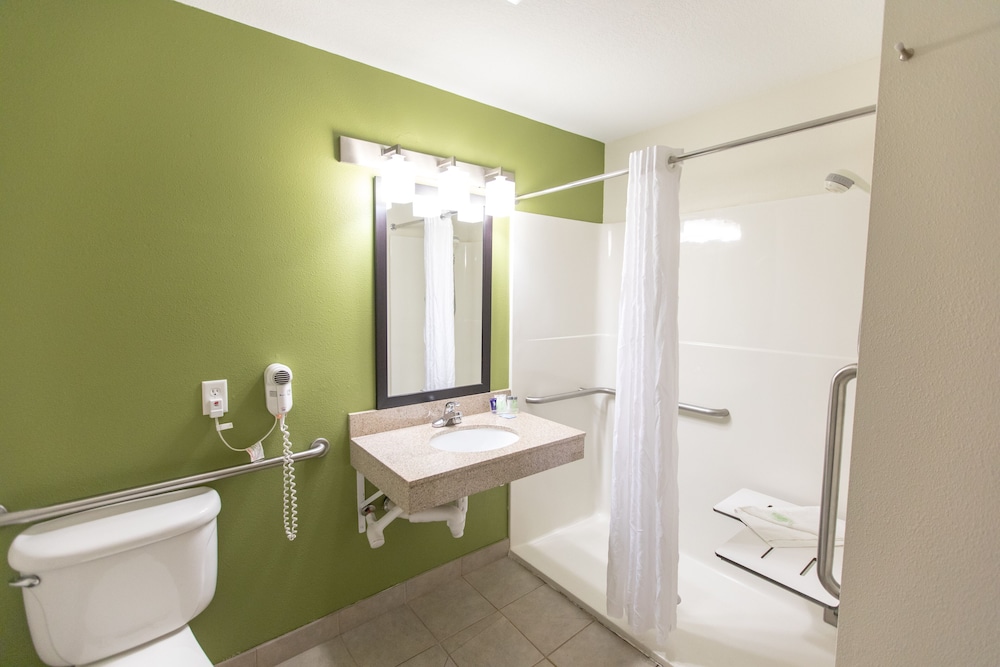Sleep Inn & Suites Pleasant Hill - Des Moines 11/37