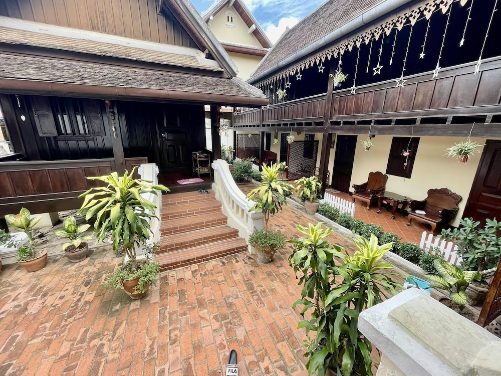 Villa Phathana 2/21