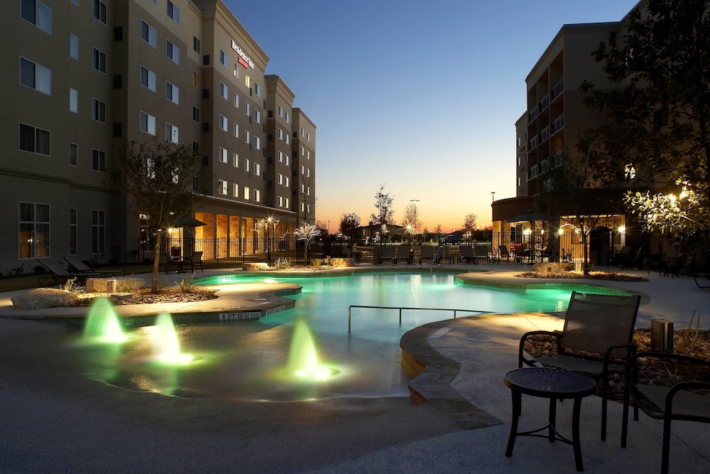 Residence Inn by Marriott San Antonio Six Flags at The Rim 1/25