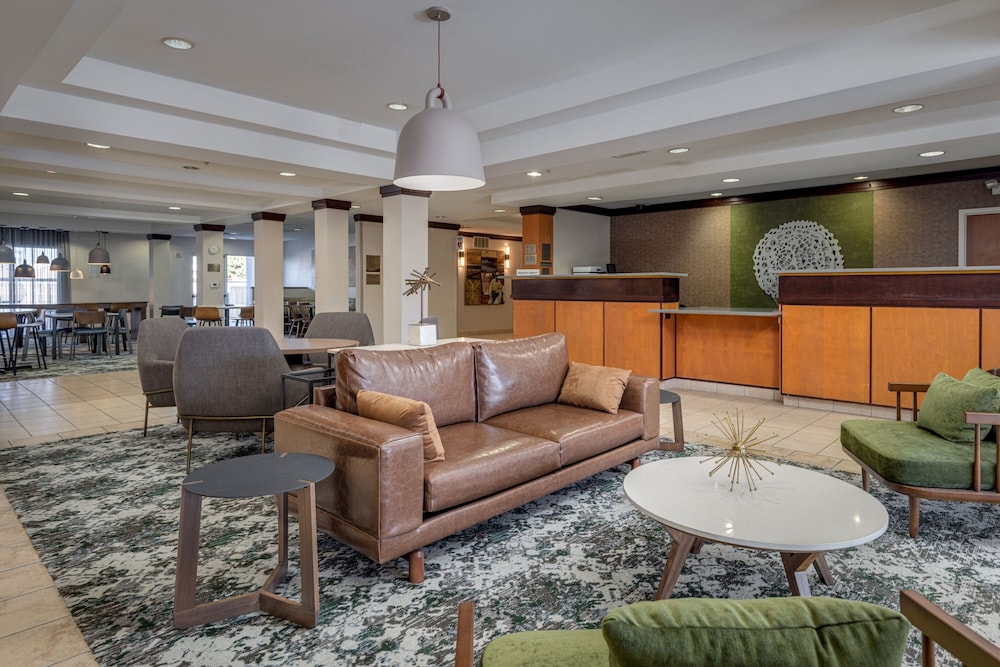 Fairfield Inn And Suites By Marriott Lawton 40/64