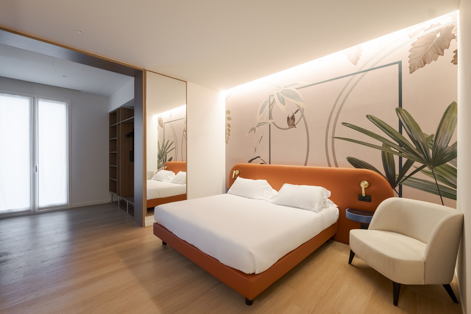 Studio, Suite, King Bed, Kitchenette, Courtyard Area