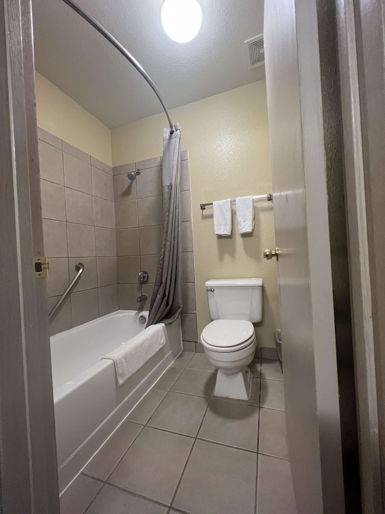 SureStay by Best Western Wells 10/36
