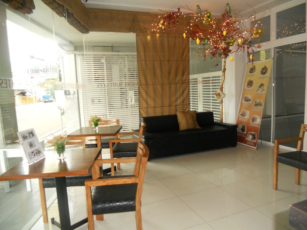Cinfandel Suites Co 37/46