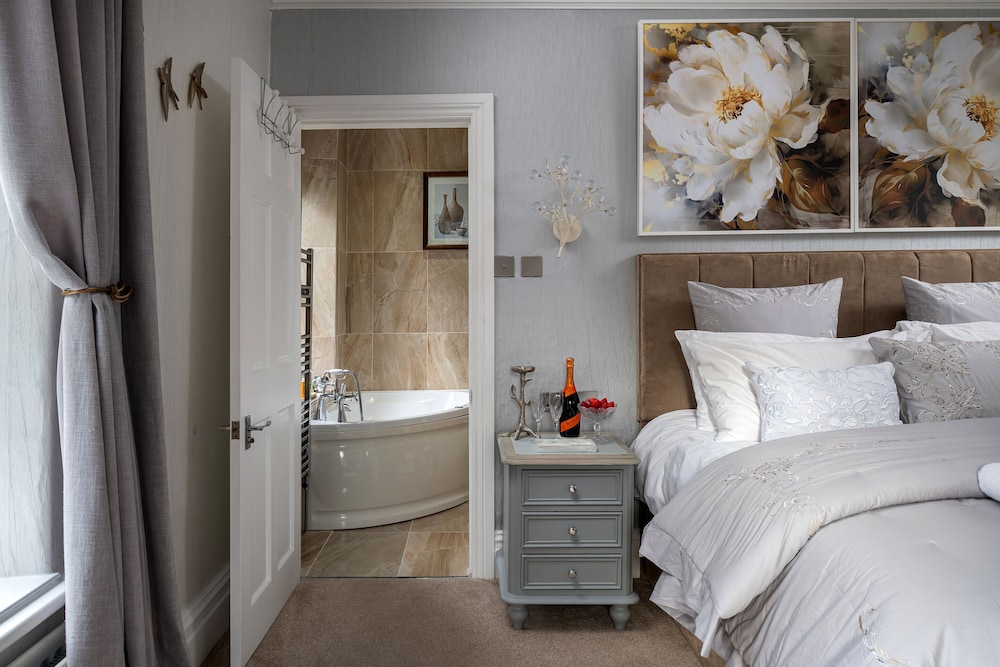 Afon Rhaiadr Country House 14/50