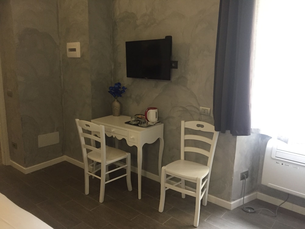 TOP FLOOR NAVONA 38/43