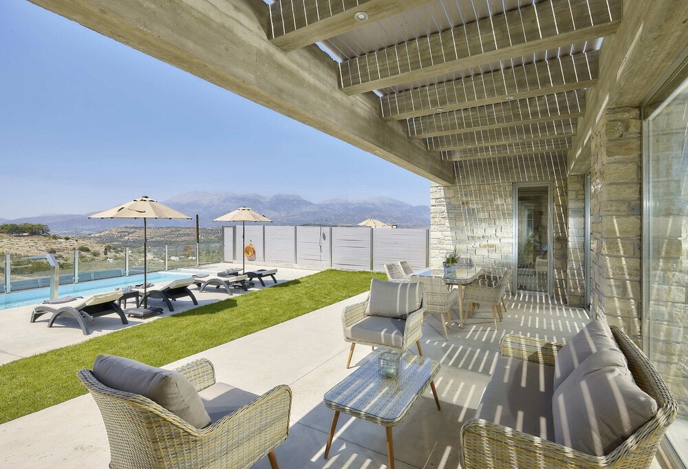 Kouros & Kori Villas 15/49