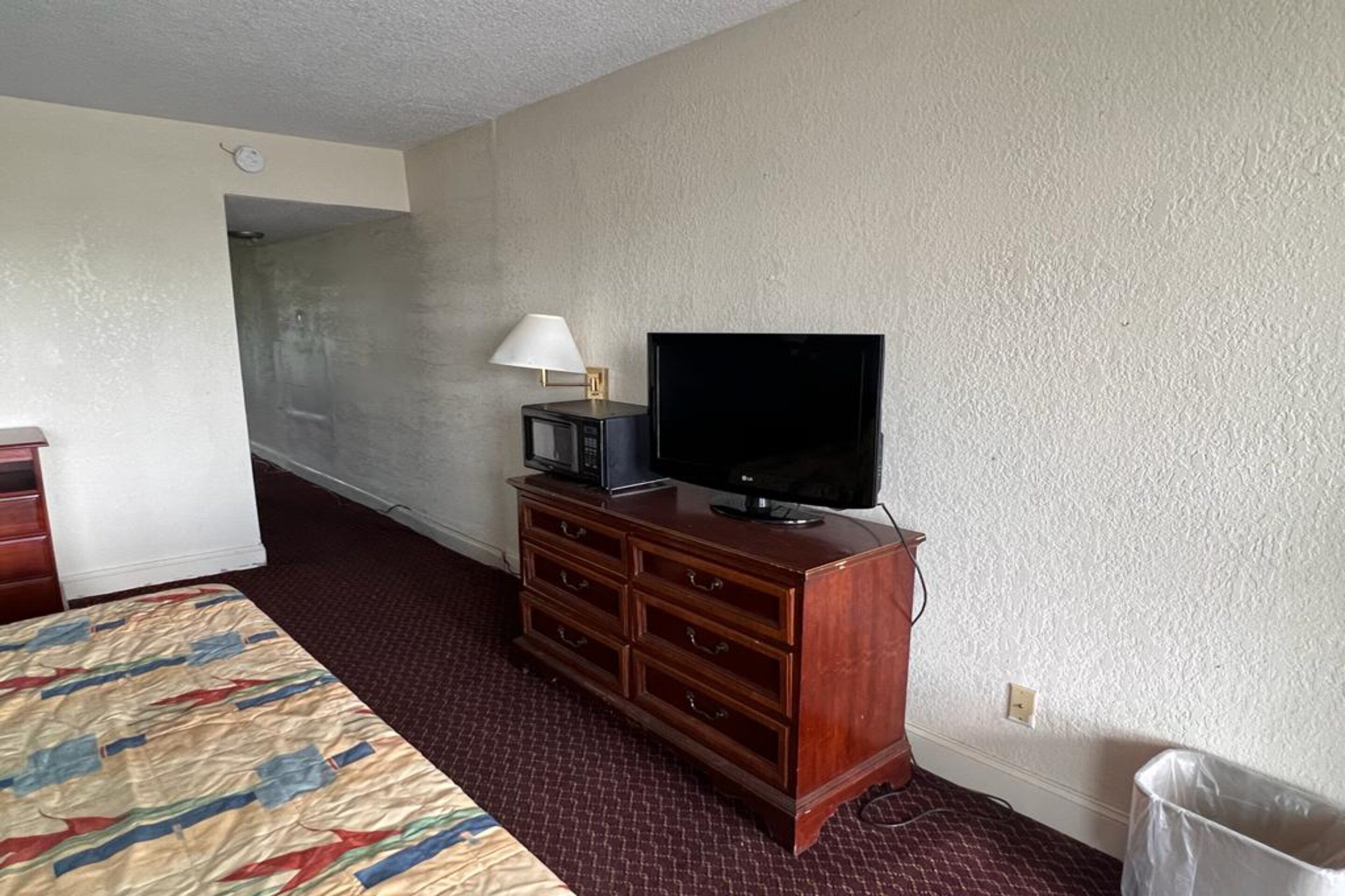 Super Inn & Suites by OYO Milledgeville 31/83