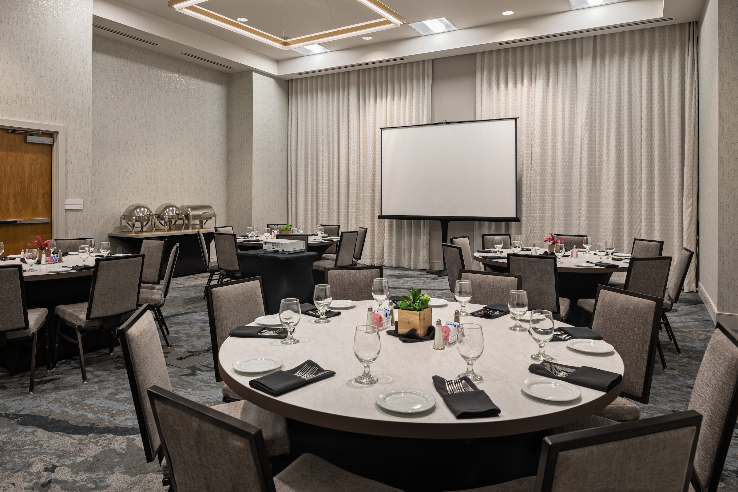 Crowne Plaza North Augusta 57/75