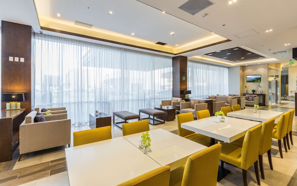 Hampton Inn by Hilton Tijuana 70/80