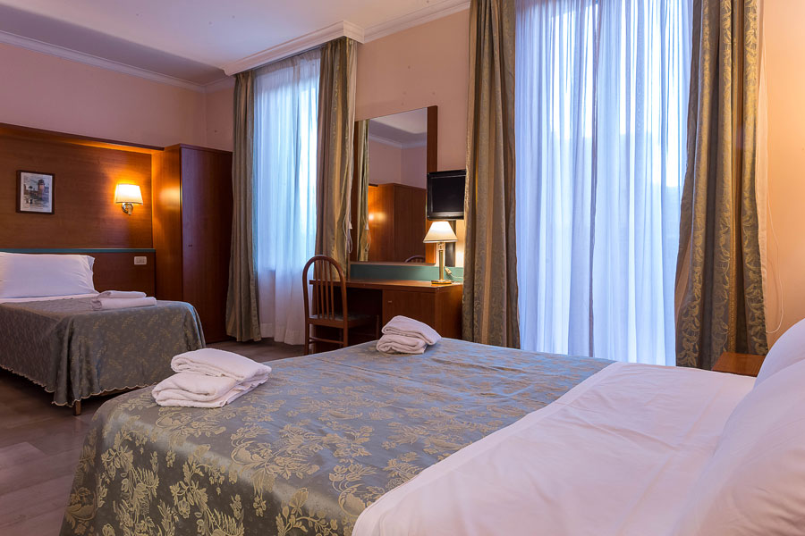 Room at Hotel Center 3, ROME