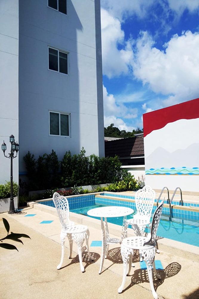 Hotel De Ratt 5/52