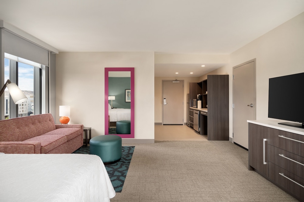 Home2 Suites by Hilton Woodland Hills Los Angeles 15/48