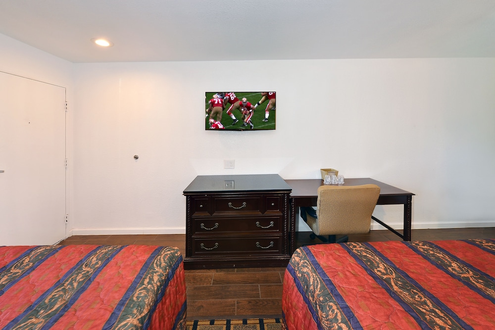 Budget Inn 16/21