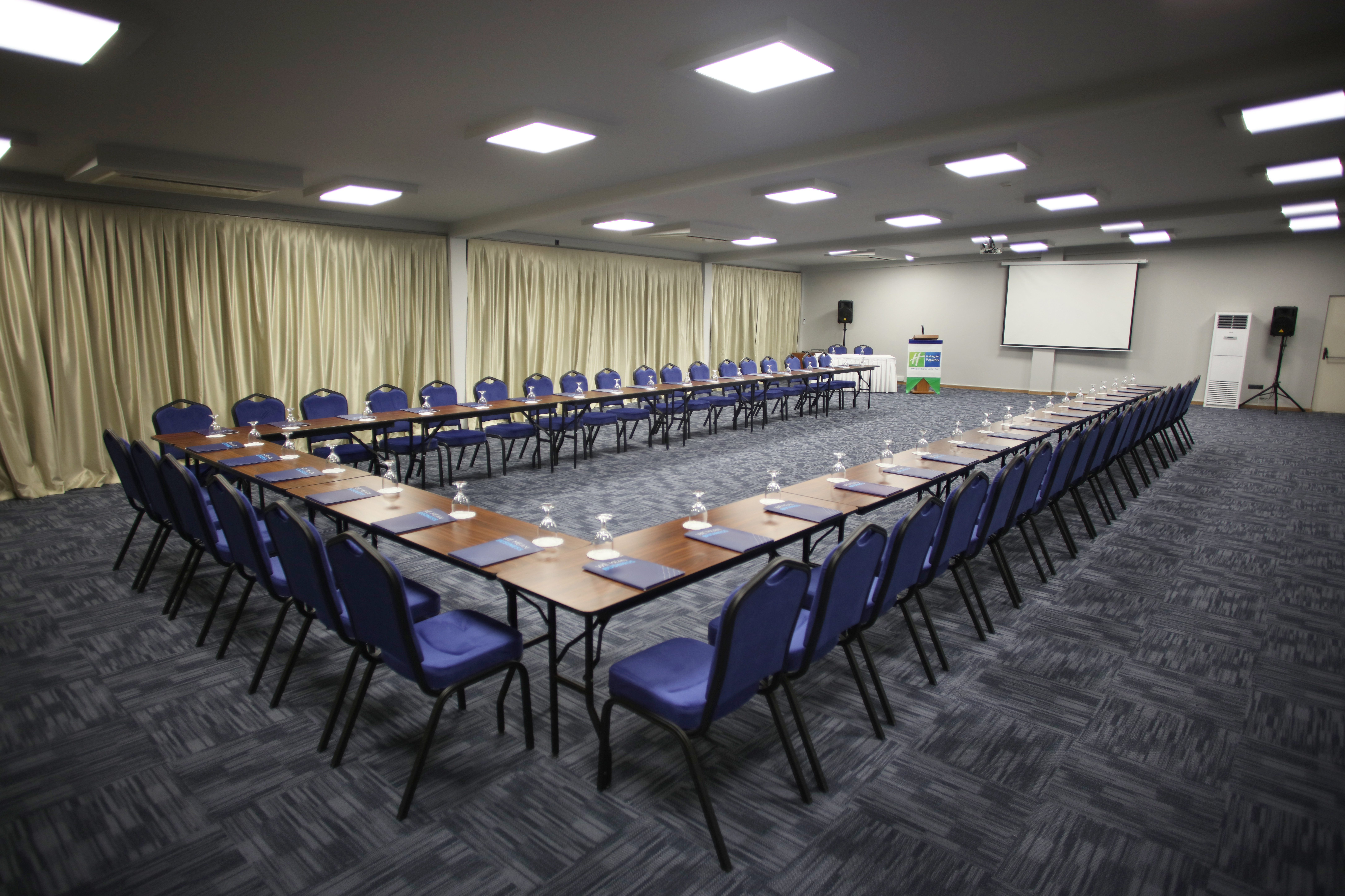 Holiday Inn Express Manisa - West 46/50
