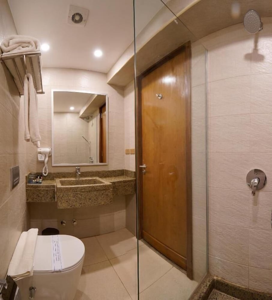 Stay Inn Pyramids Hotel 33/34