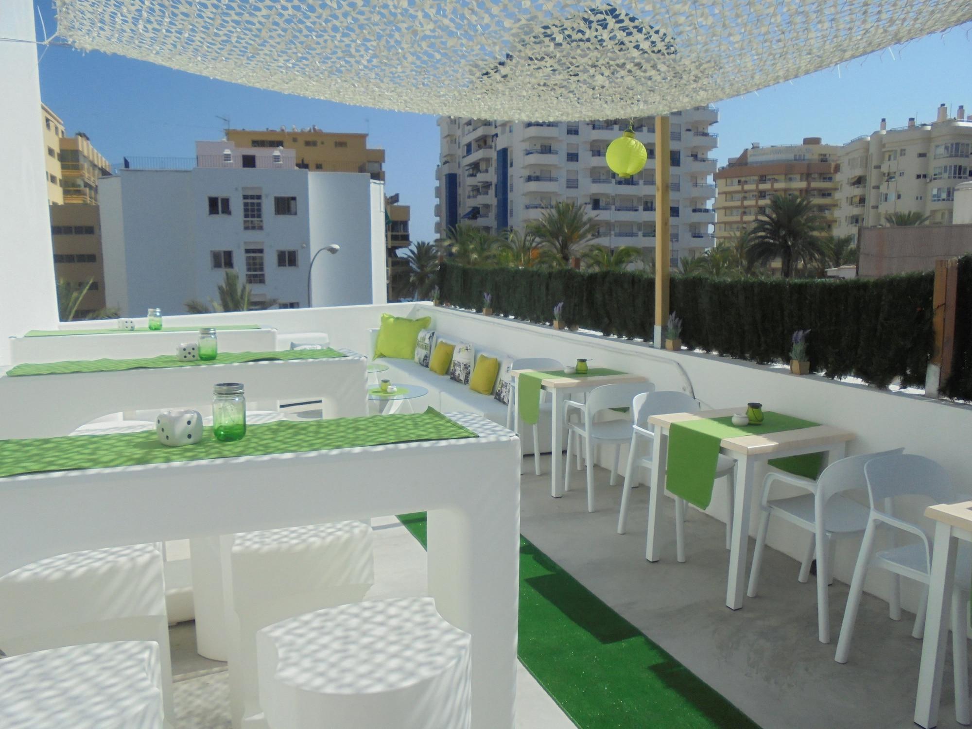 Hostal Tak 43/54