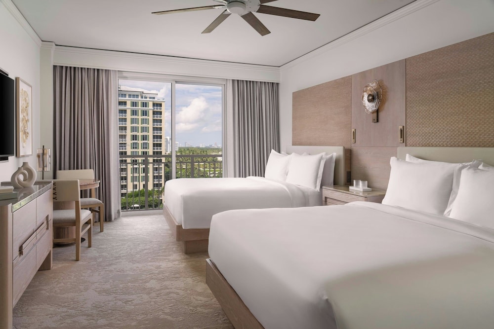 استوديو بسريرين كوين بإطلالة على البحر، The Ritz Carlton Key Biscayne 5/10