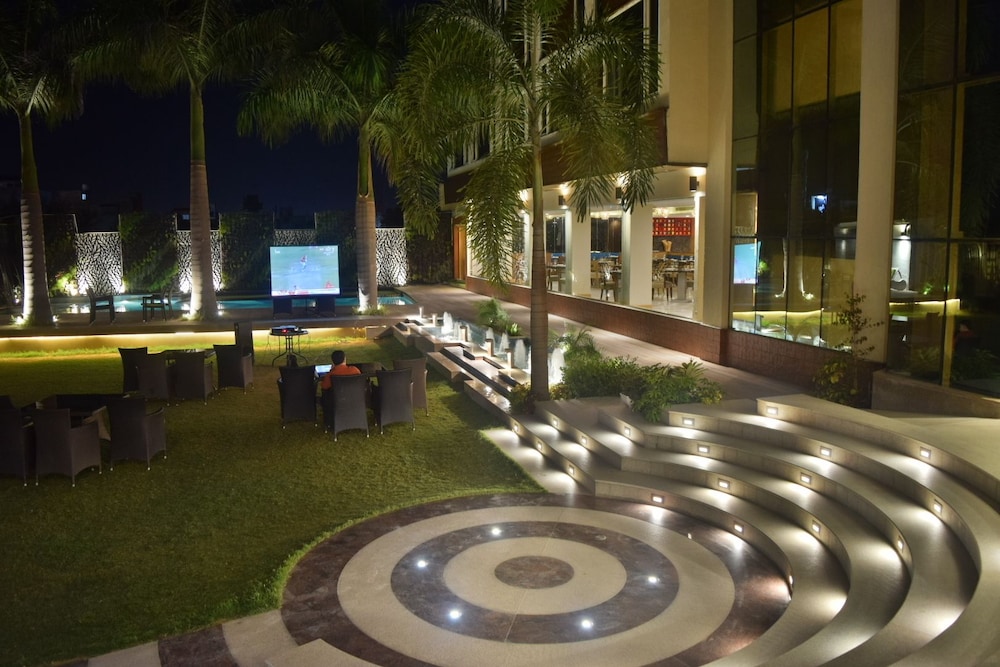 Country Inn & Suites by Radisson Jammu 43/45