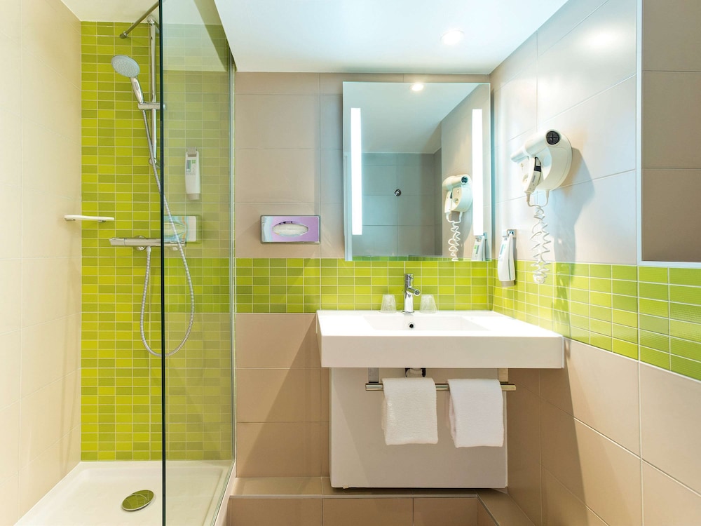 Ibis Styles Paris Gare De L'est Tgv 40/43