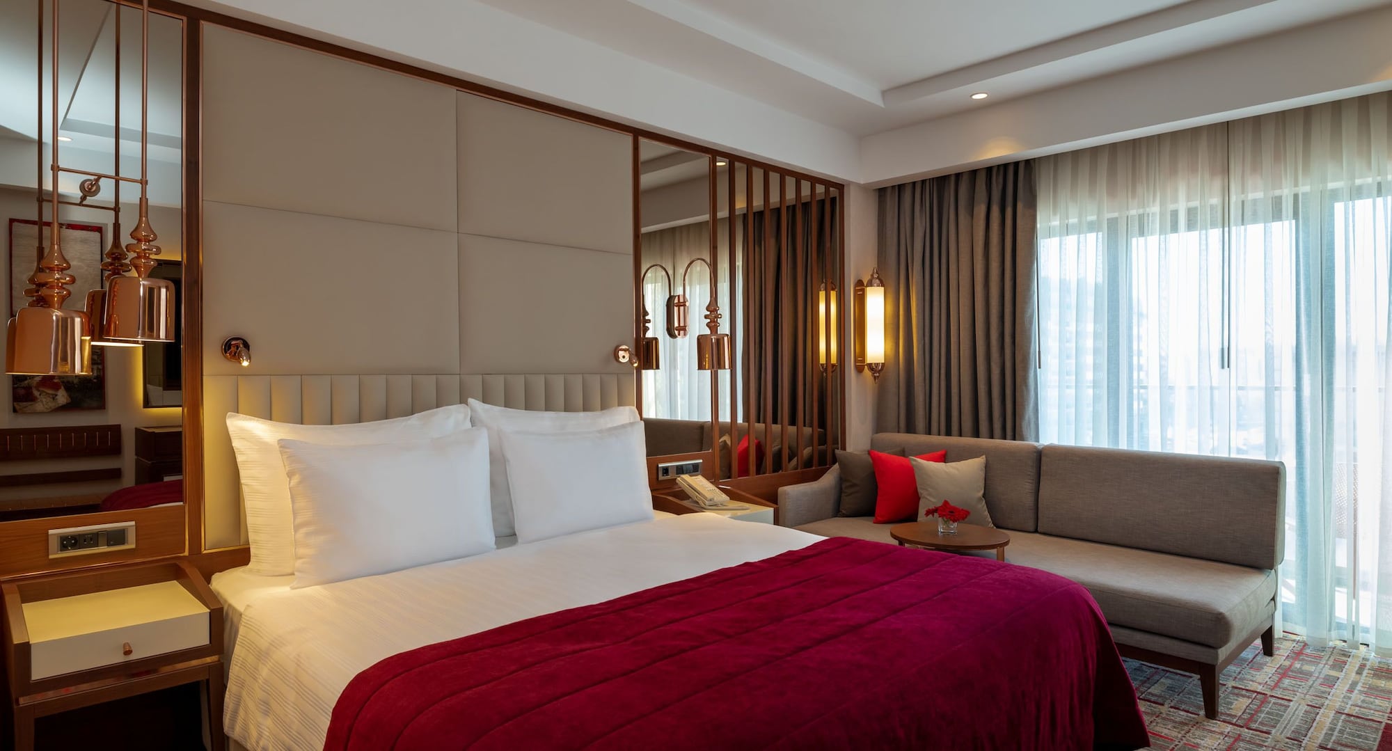 CONNECTING, SUPERIOR, KING BED