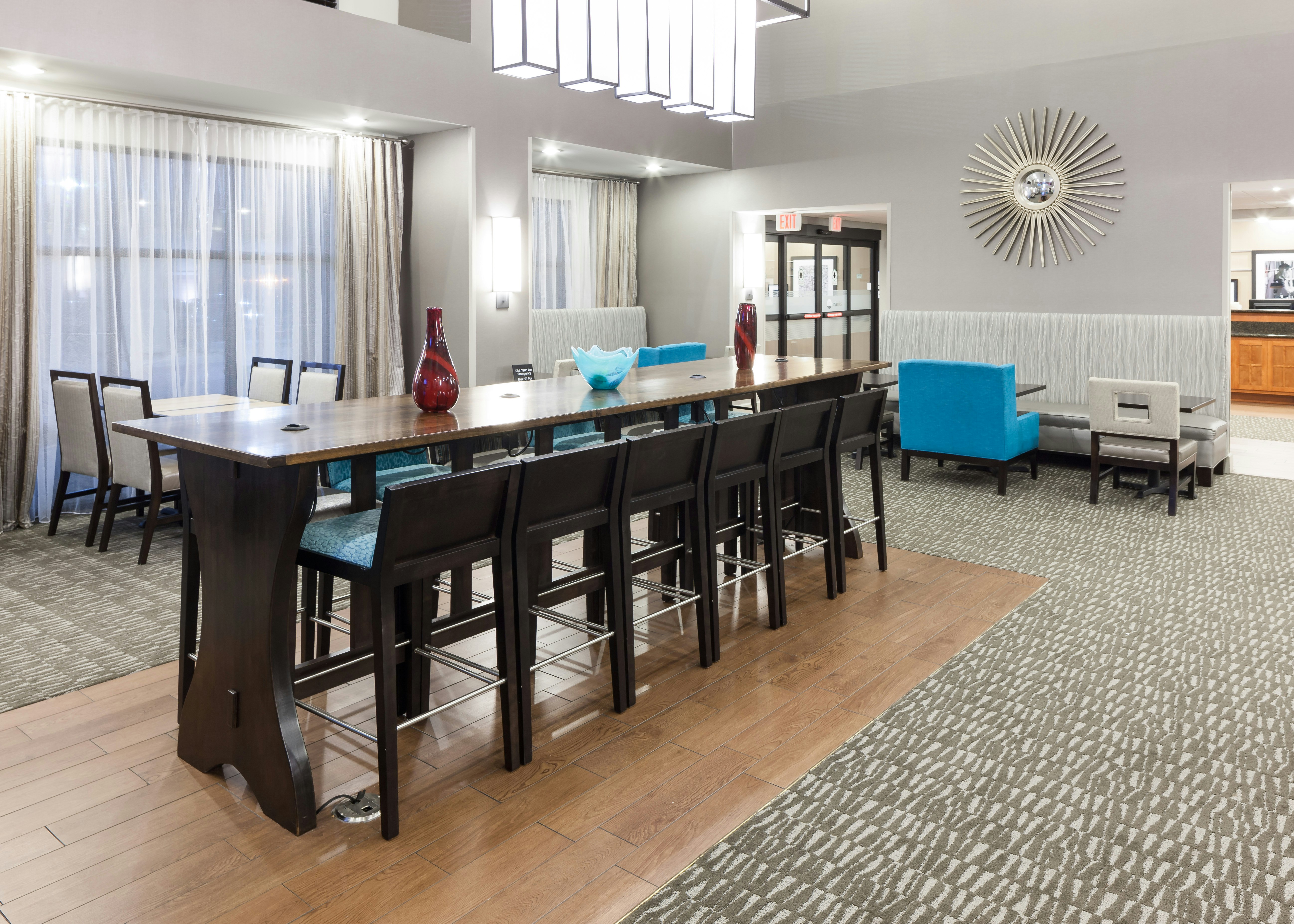 Hampton Inn Suites Cedar Rapids North 32/40