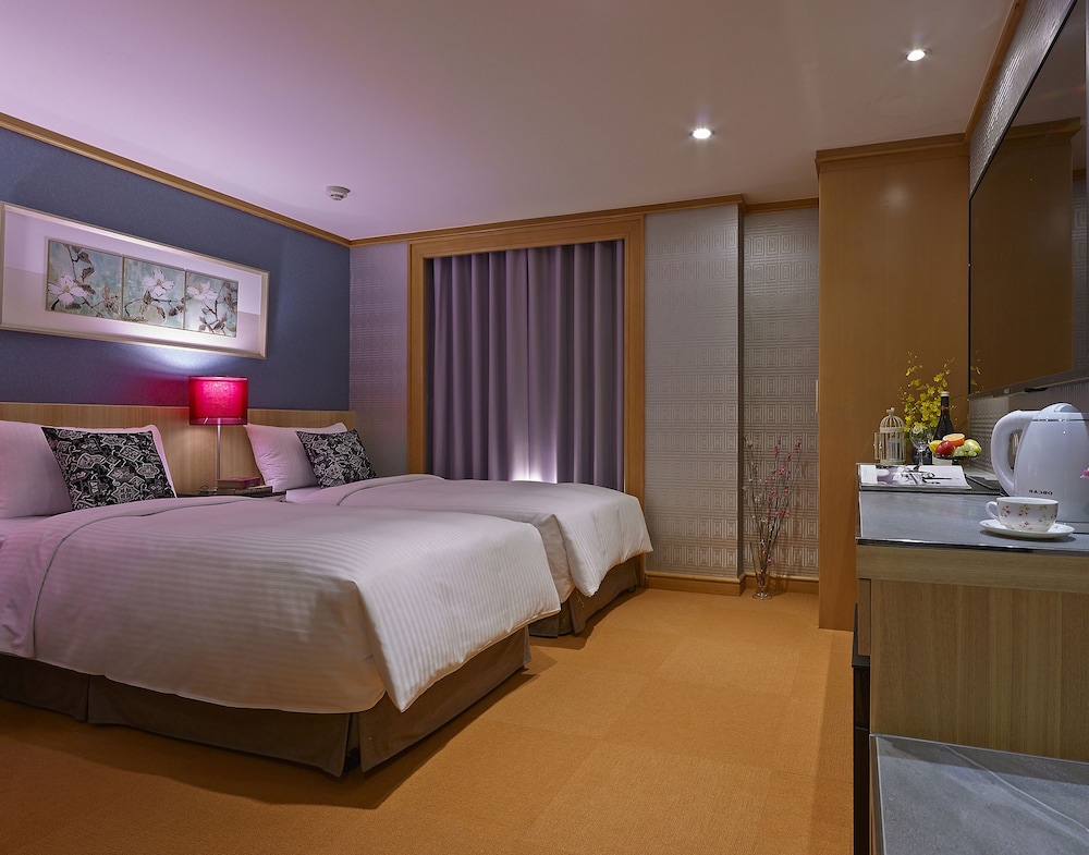 SUPERIOR, TWIN BEDS