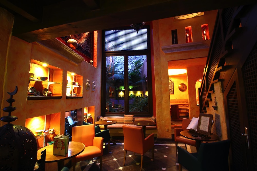 Amanhavis Hotel 23/41