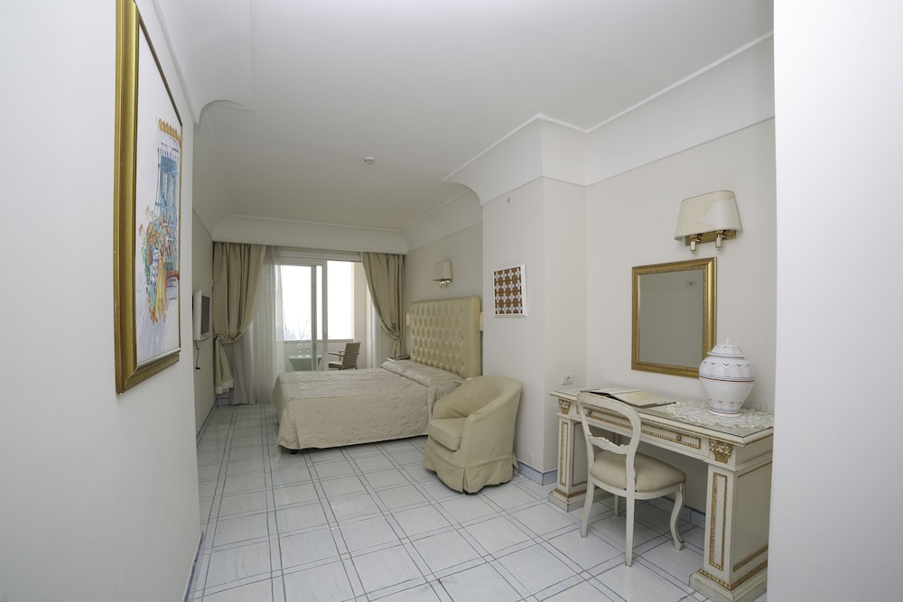 Hotel Villa Fraulo 50/72