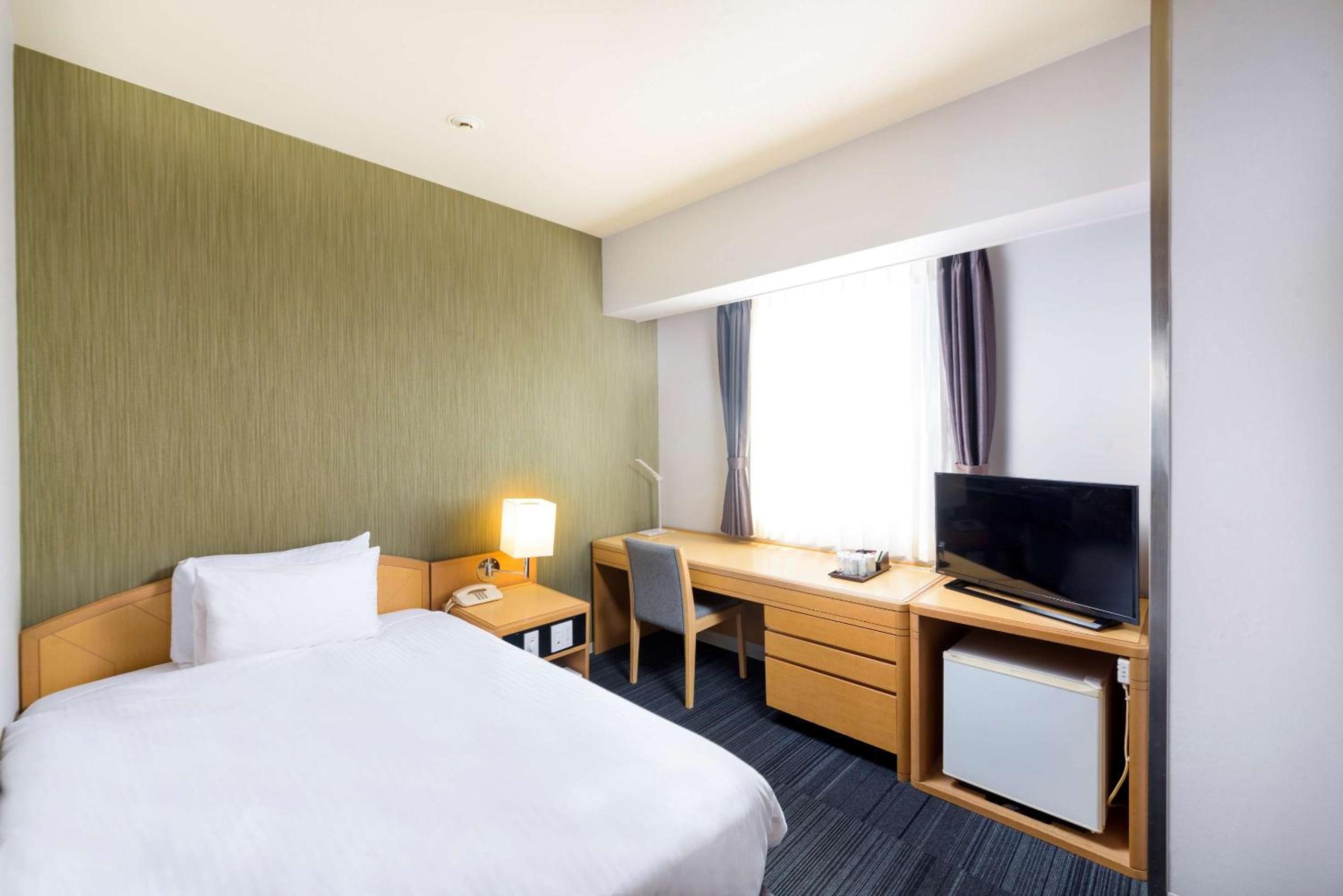 STANDARD, DOUBLE BED