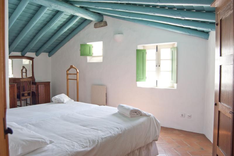 2 Bedrooms, Courtyard
