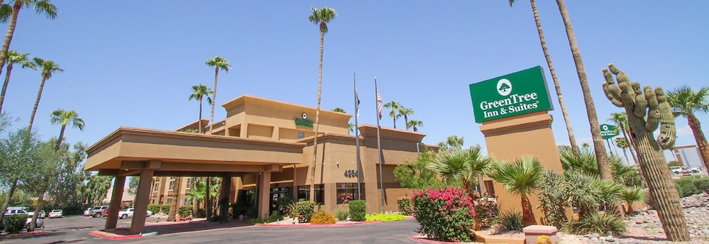 GreenTree Inn and Suites Phoenix Sky Harbor in PHOENIX - AZ
