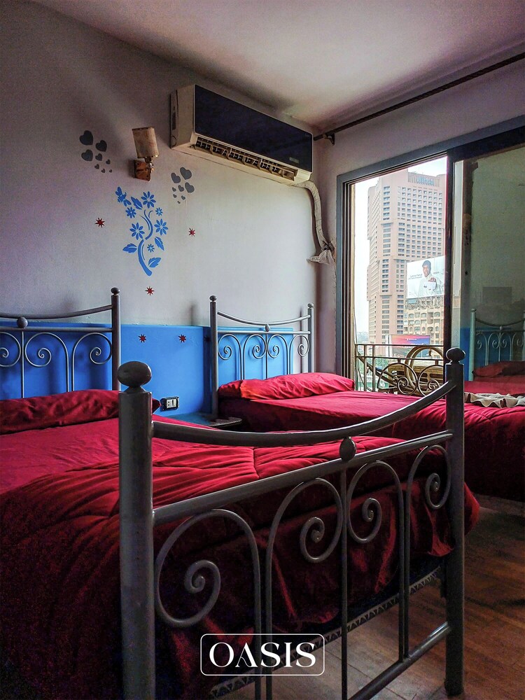 Oasis Hotel 40/50