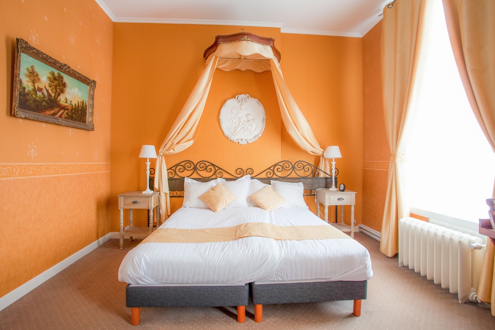 Deluxe, Double Bed