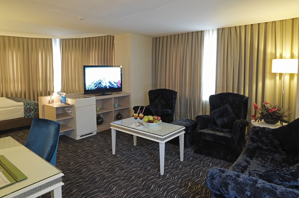 Ramada Encore by Wyndham Konya Karatay 43/60