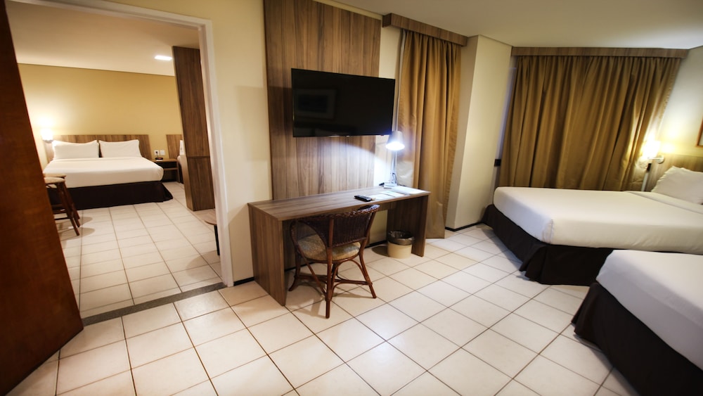 HOLIDAY INN FORTALEZA 28/76