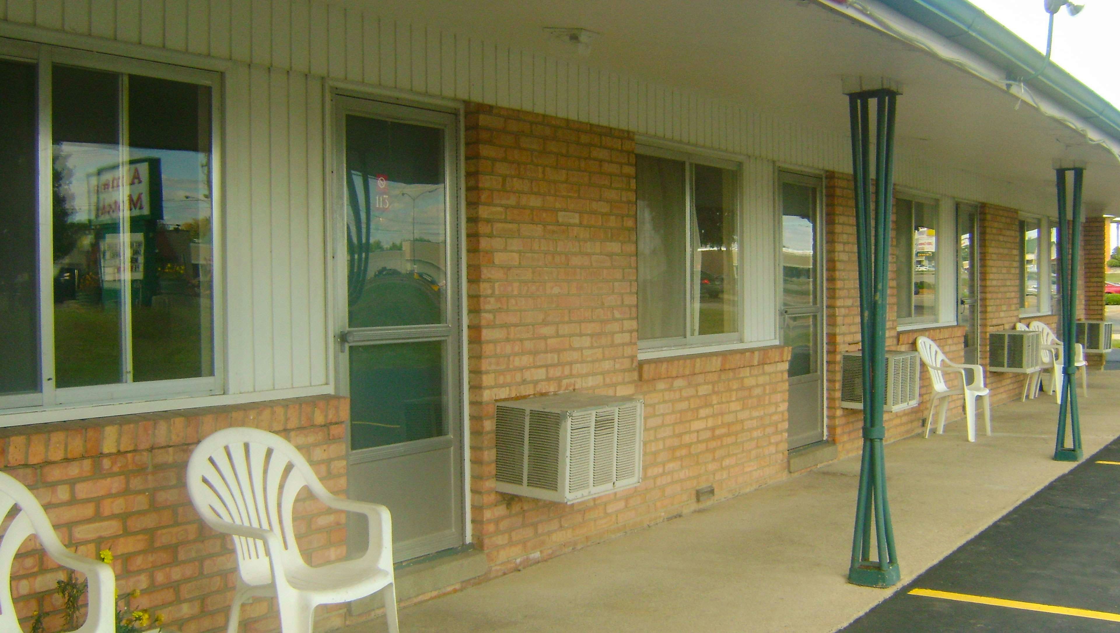 Alma Motel Alma 5/23