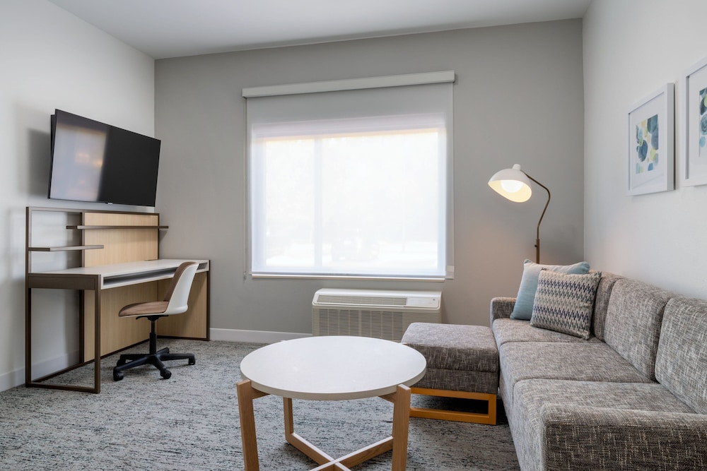 Towneplace Suites by Marriott Brunswick 14/24