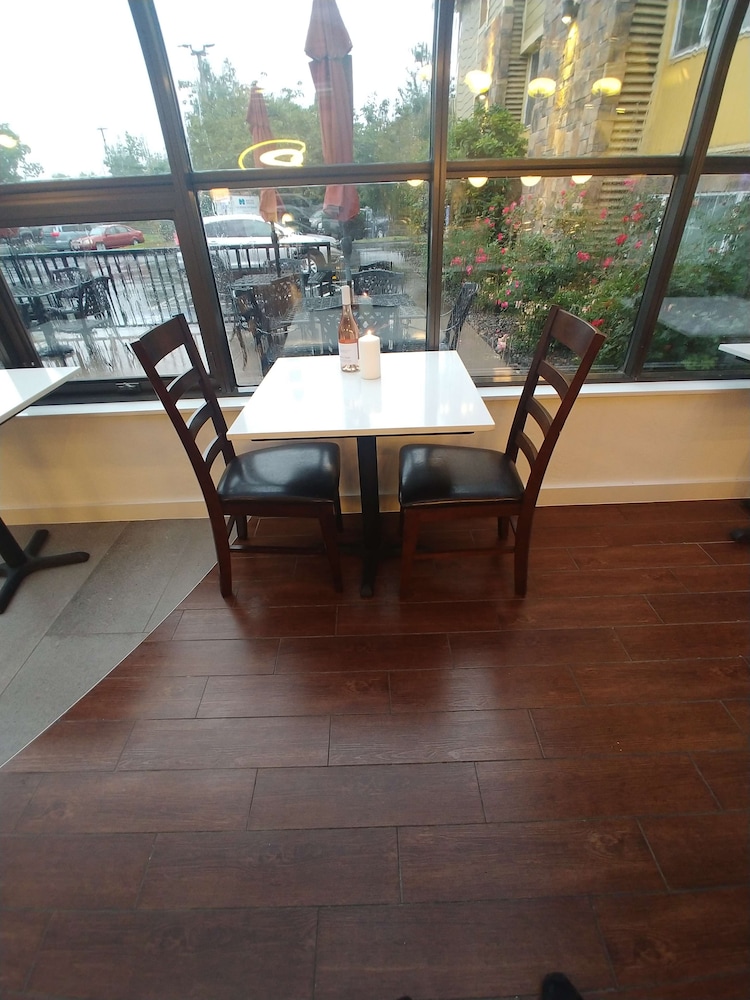 restaurant-cafeteria